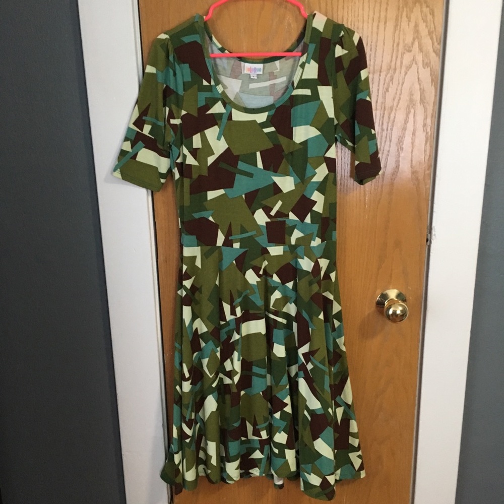 LuLaRoe Nicole Dress